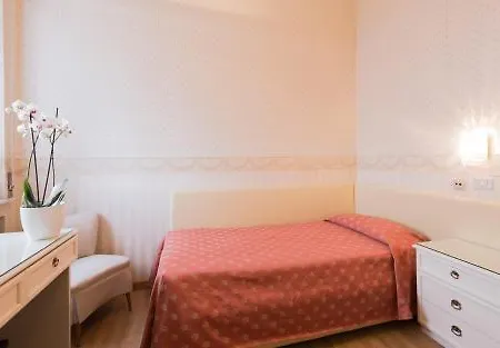 Du Parc Готель 3*