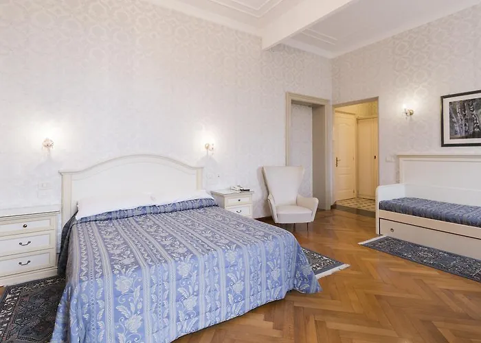 Отель Du Parc 3*